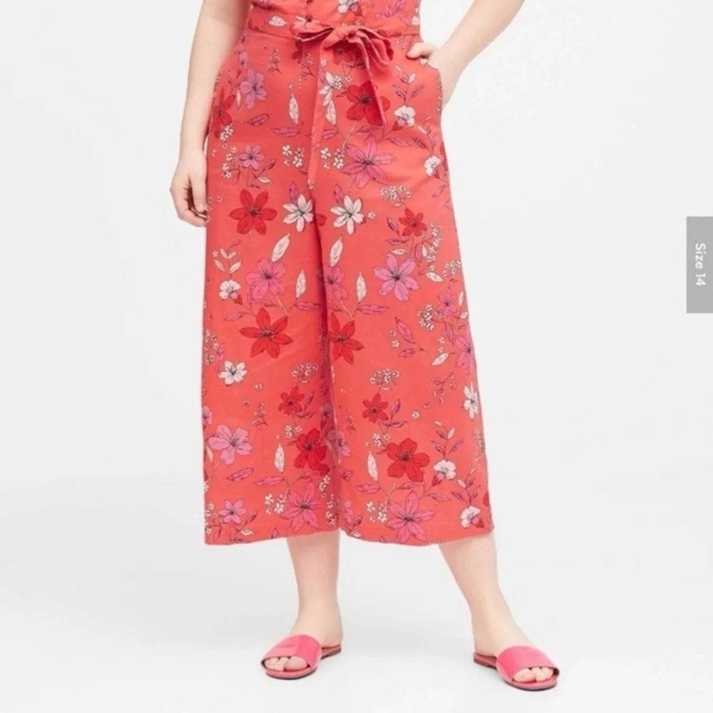 Banana Republic Light Red Floral Linen Blend Wide Leg Cropped Jumpsuit size 8P